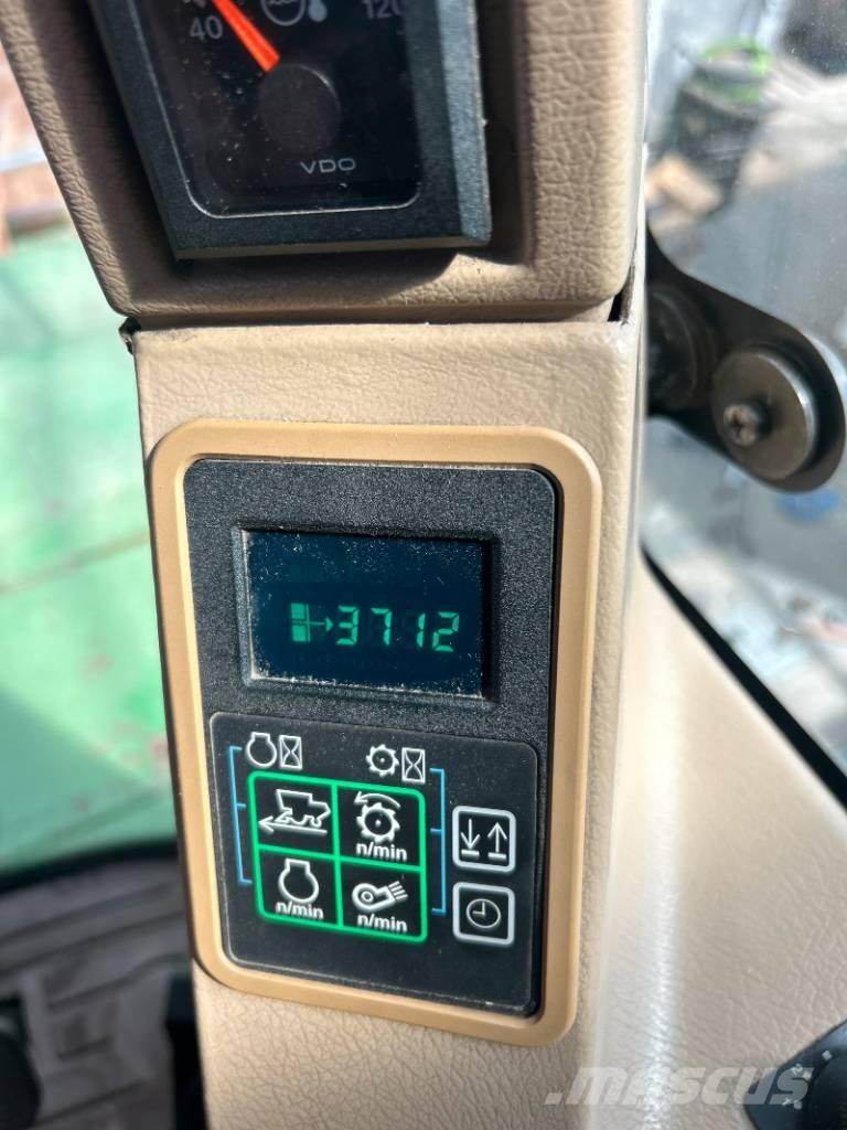 John Deere 2264 Kombájnok