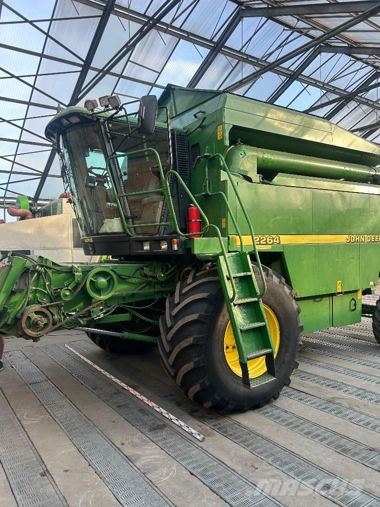 John Deere 2264 Kombájnok