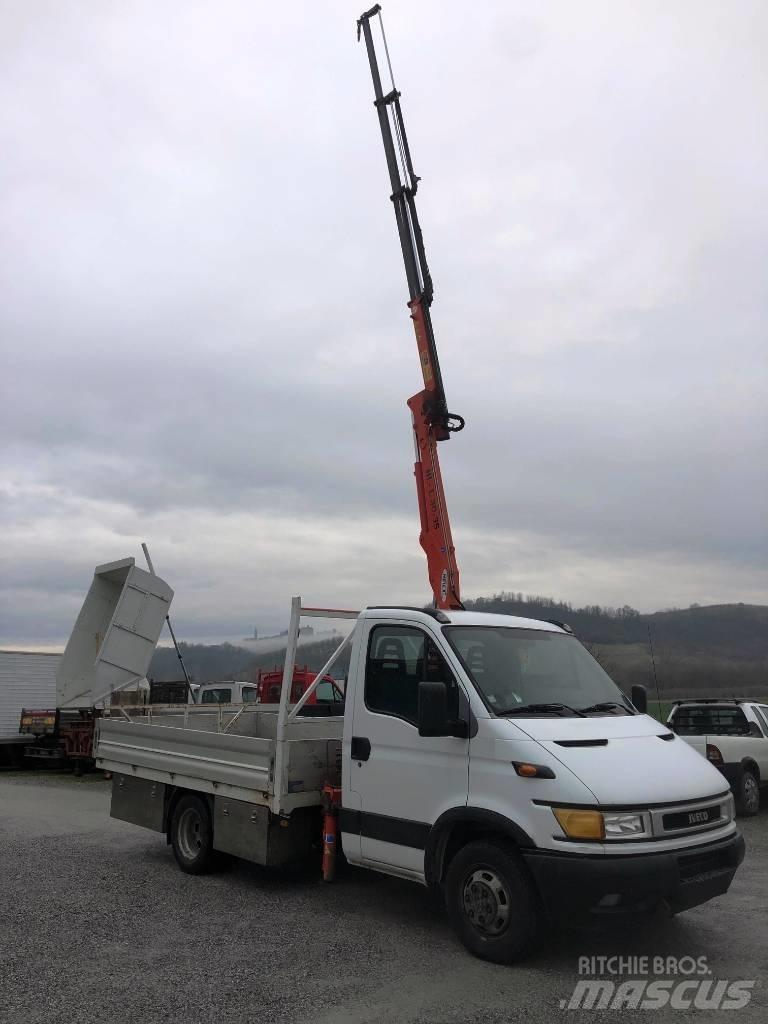 Iveco Daily 35-130 Dobozos teherautók