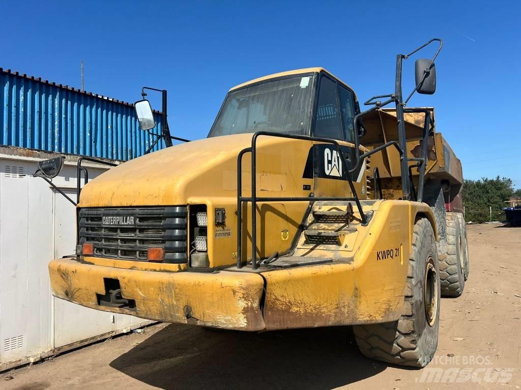CAT 740 Csuklósdömperek