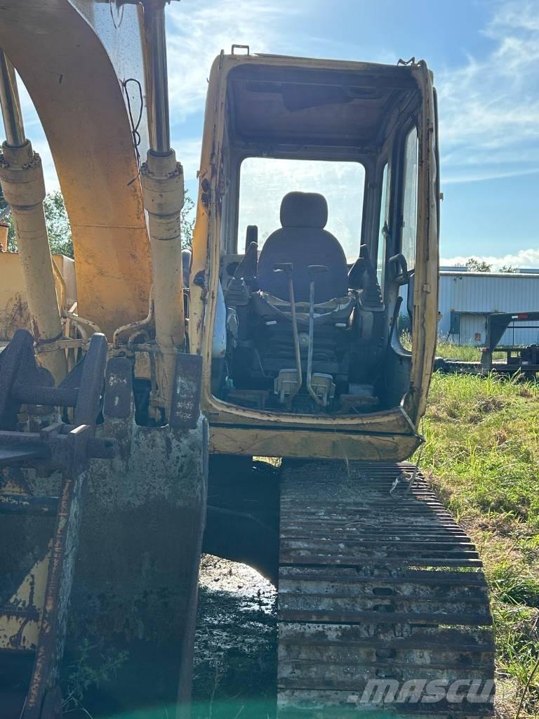 John Deere 120 Lánctalpas kotrók