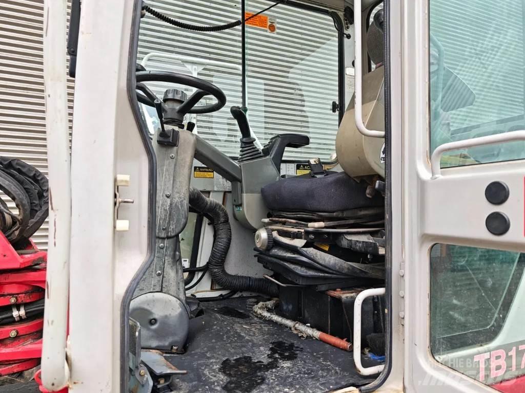 Takeuchi TB175W Közepes (midi) kotrók 7 t - 12 t