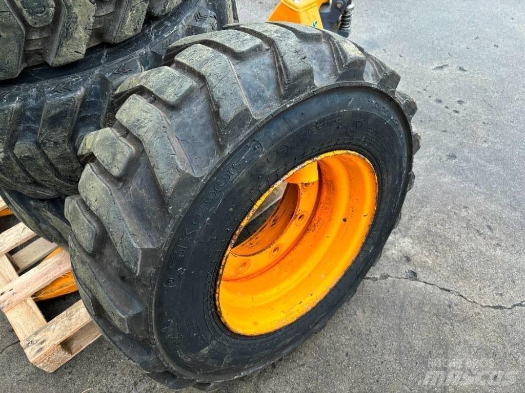 Alliance 12x16.5 Gumiabroncsok, kerekek és felnik