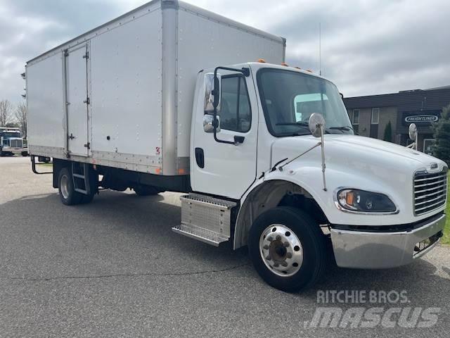Freightliner M2106 Dobozos teherautók