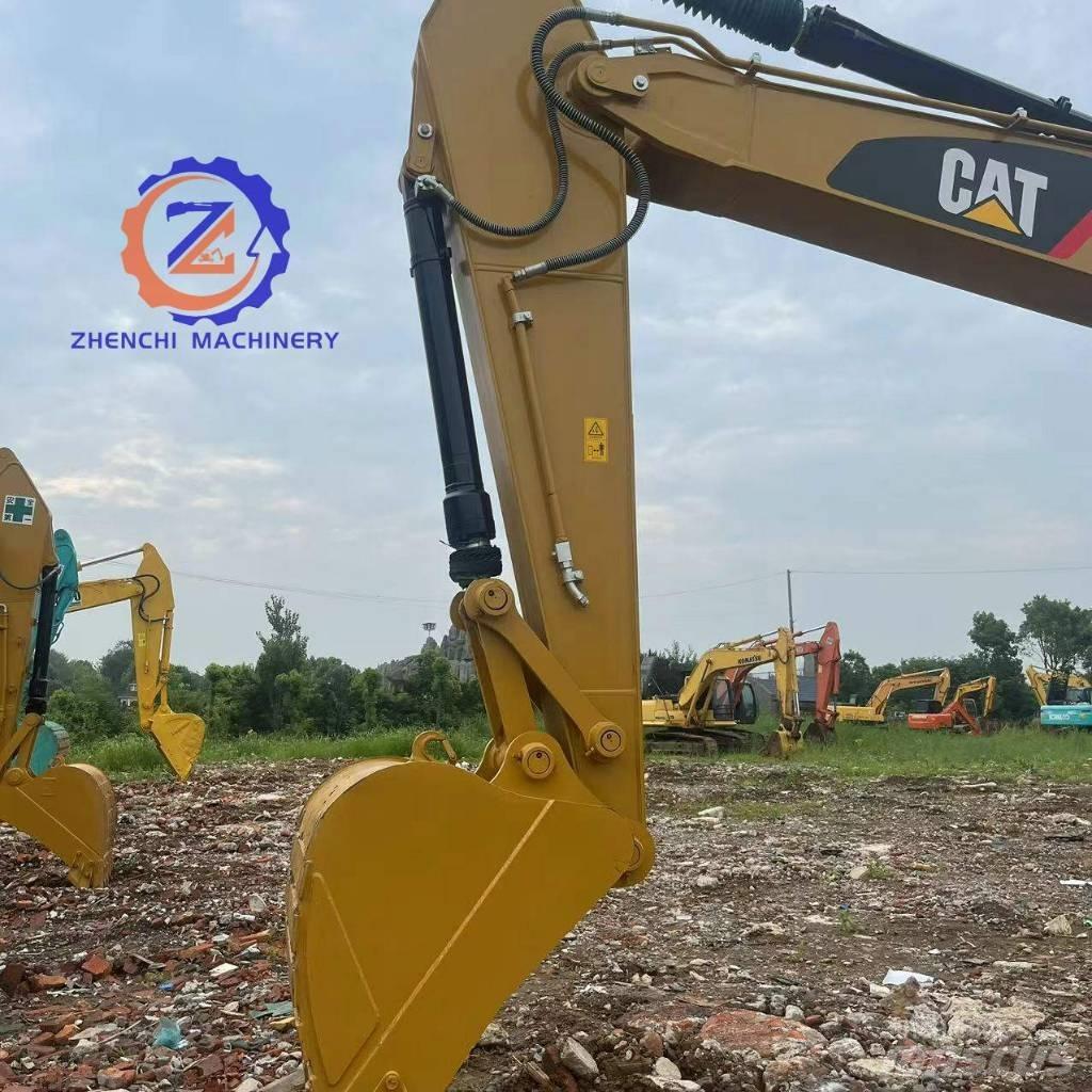 CAT 320 D2 Lánctalpas kotrók