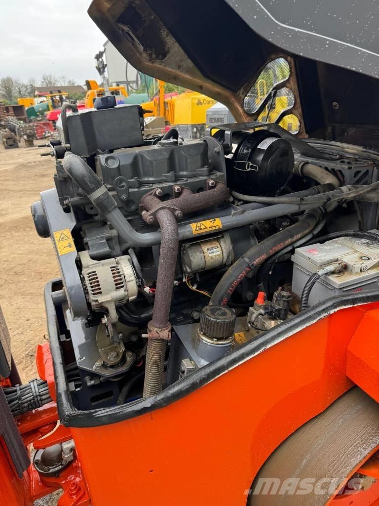 Hamm HD 12 VV Ikerdobos hengerek