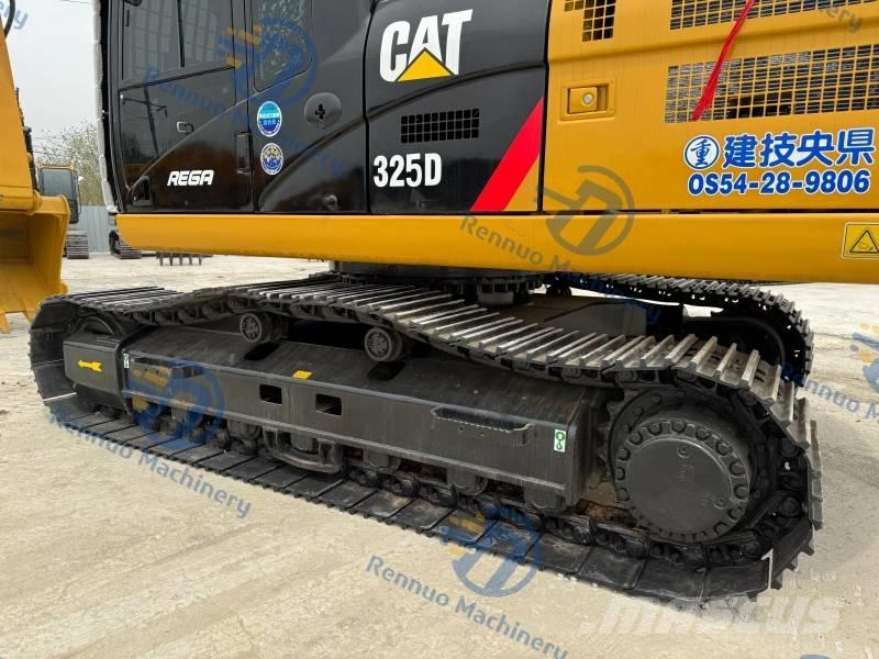 CAT 325D Lánctalpas kotrók