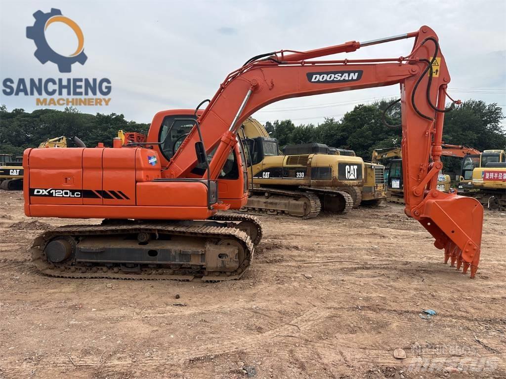 Doosan DX 120 Közepes (midi) kotrók 7 t - 12 t