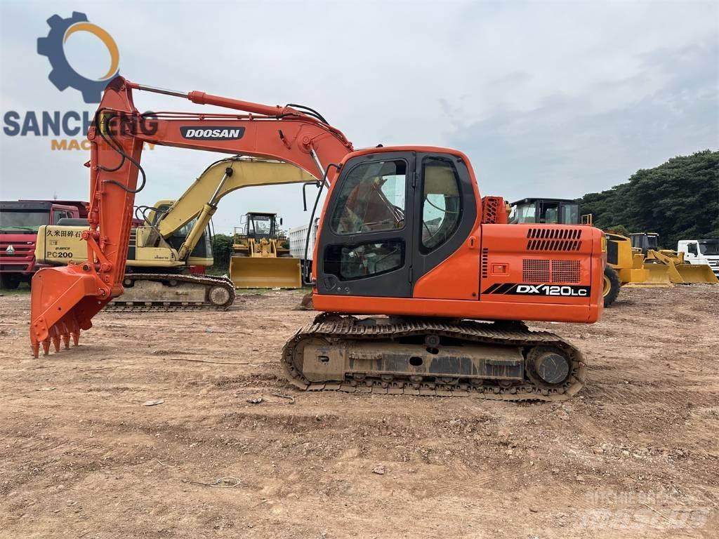 Doosan DX 120 Közepes (midi) kotrók 7 t - 12 t