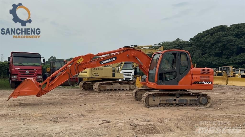 Doosan DX 120 Közepes (midi) kotrók 7 t - 12 t