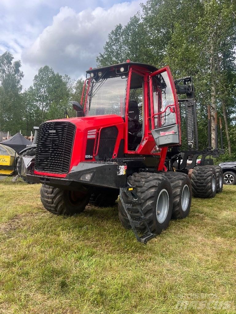 Komatsu 835 Kihordók