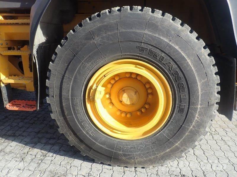 Volvo L 110 H Gumikerekes homlokrakodók