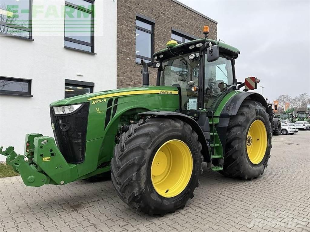 John Deere 8370 r Traktorok
