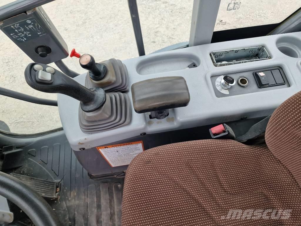 Hitachi ZW 95 Gumikerekes homlokrakodók