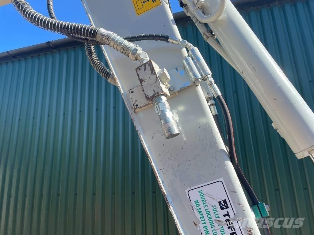 Takeuchi TB 250 Mini kotrók < 7t