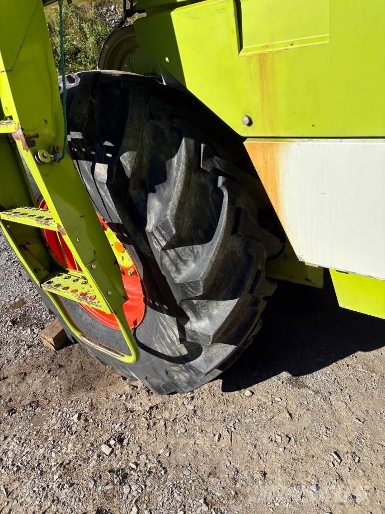 CLAAS Dominator 68 Kombájnok