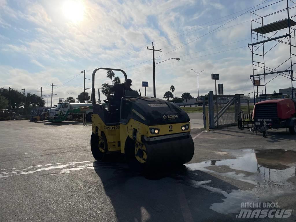Bomag BW 138 Ikerdobos hengerek