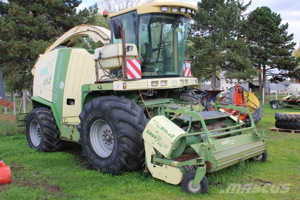 Krone Big X V12 Önjáró szecskázók