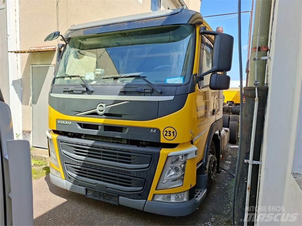Volvo FM 500 6X2 Fülkés alváz