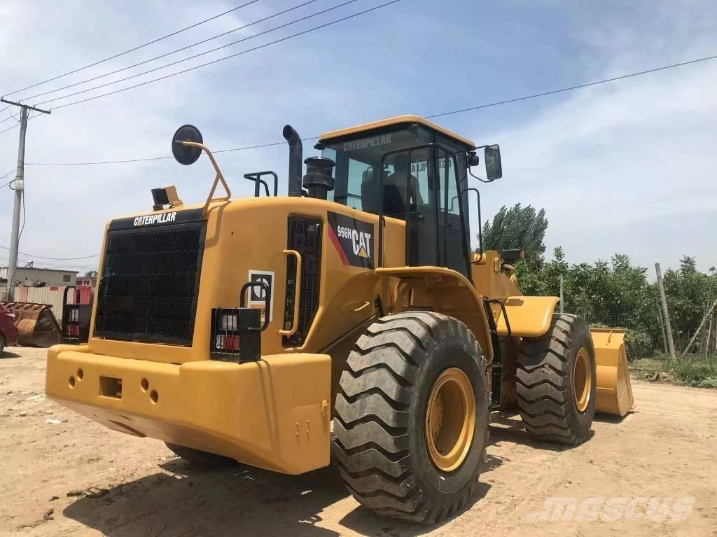 CAT 966 H Gumikerekes homlokrakodók