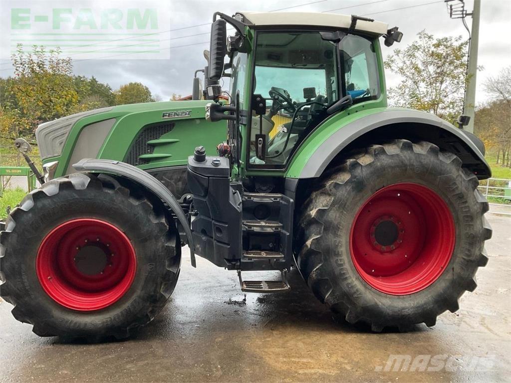 Fendt 828 Vario S4 Traktorok