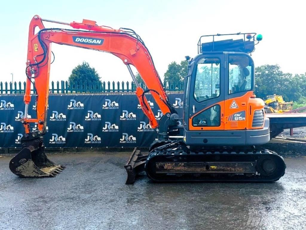 Doosan DX 85 R-3 Közepes (midi) kotrók 7 t - 12 t