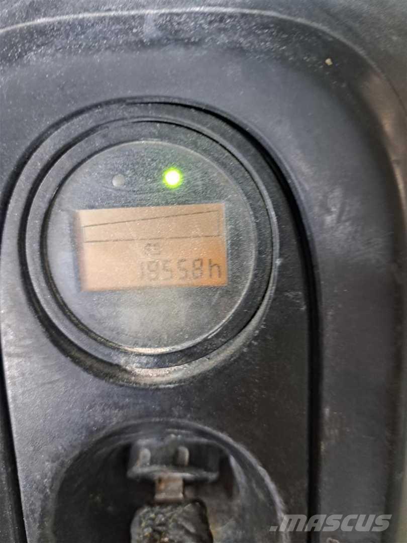 Linde T16 Gyalogkíséretű targonca