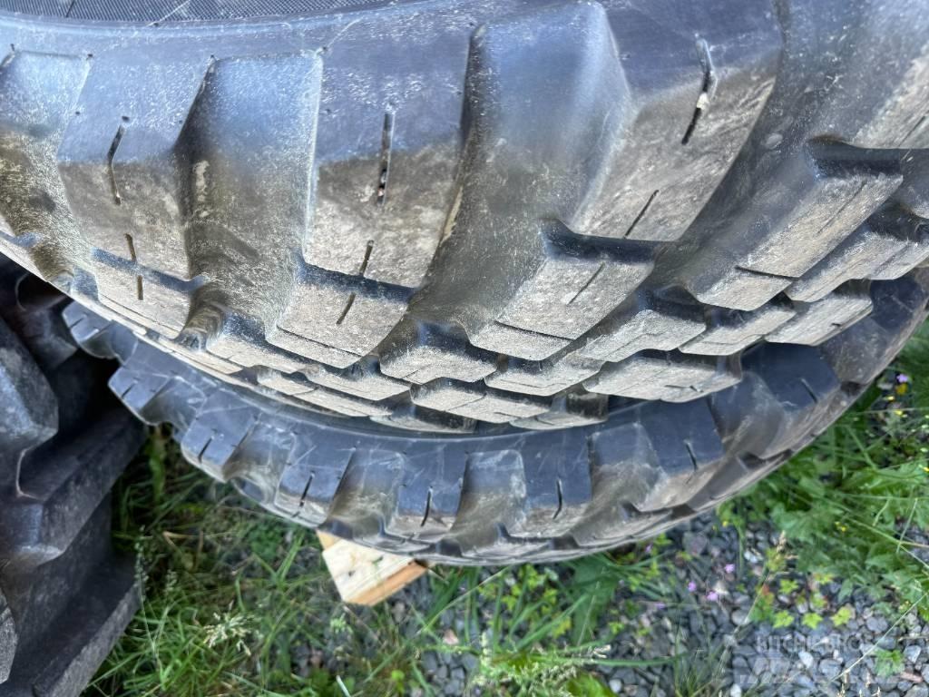 BKT 480/65 R28 IND Gumiabroncsok, kerekek és felnik