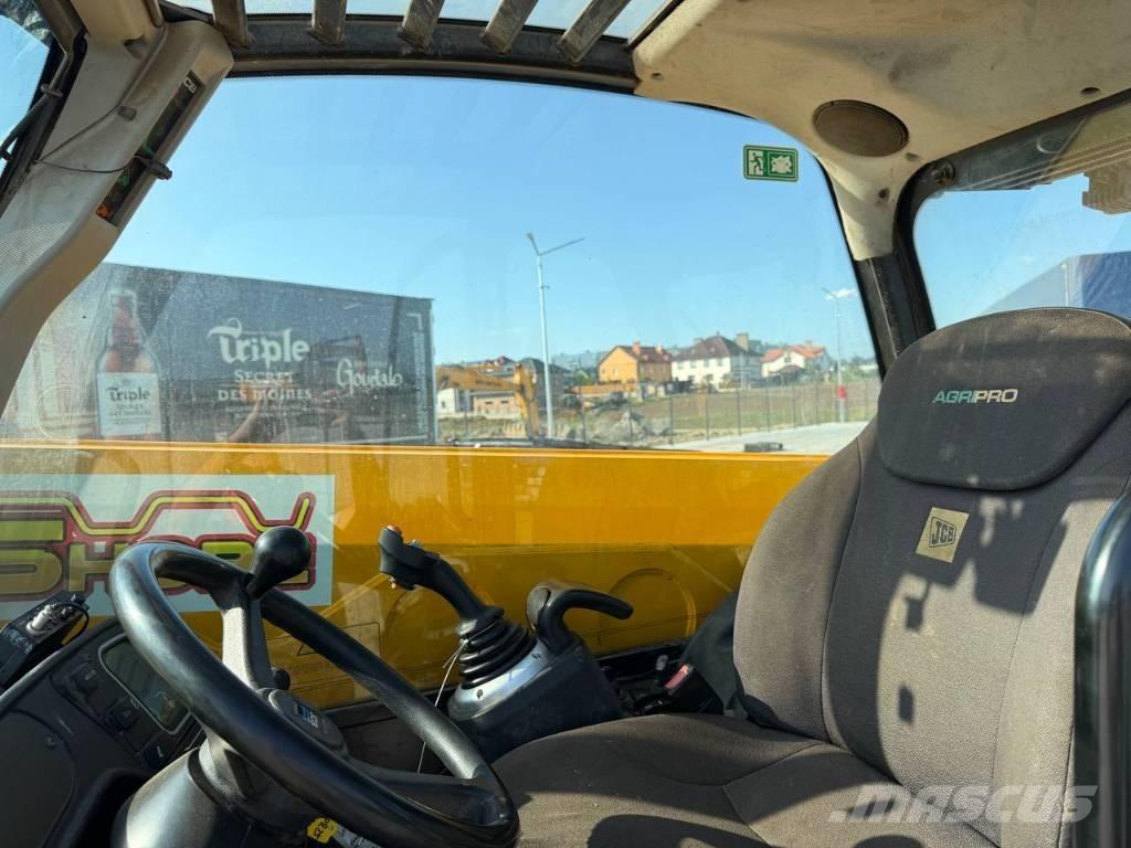 JCB 541-70 Agri Teleszkópos mezőgazdasági rakodók