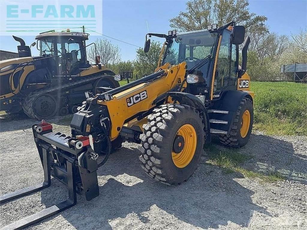 JCB tm 320 agri Gumikerekes homlokrakodók