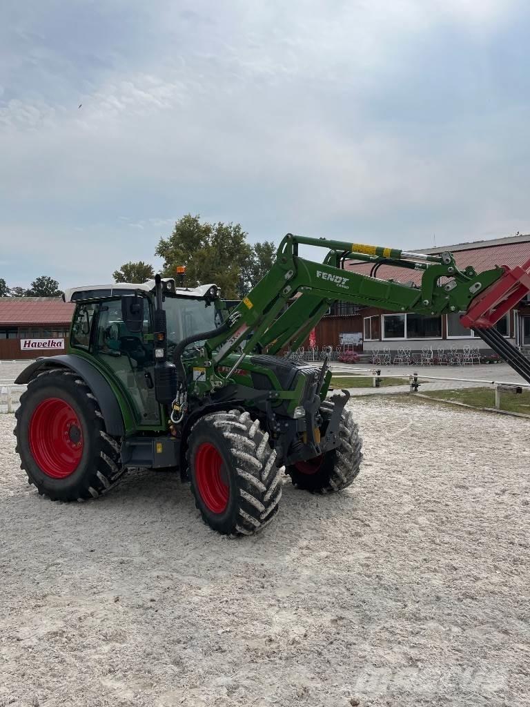 Fendt 211 Vario Traktorok
