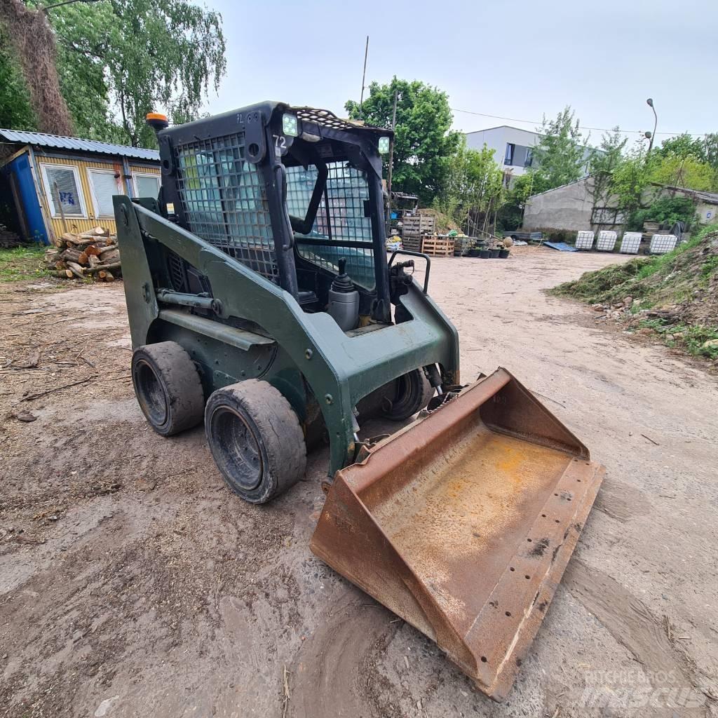 CAT 226 Kompaktrakodók