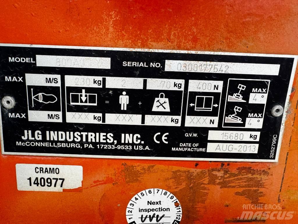 JLG 800AJ Karos emelők