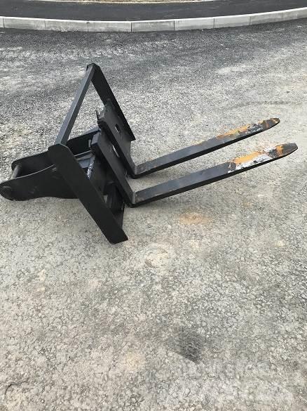  13T PALLET FORK Építőipar - Egyebek