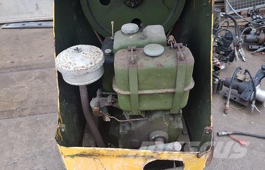  CEMENT MIXER Építőipar - Egyebek