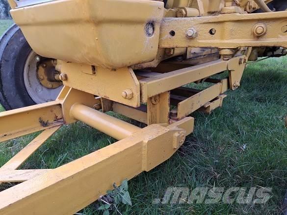 Ford 2000 TRACTOR Építőipar - Egyebek