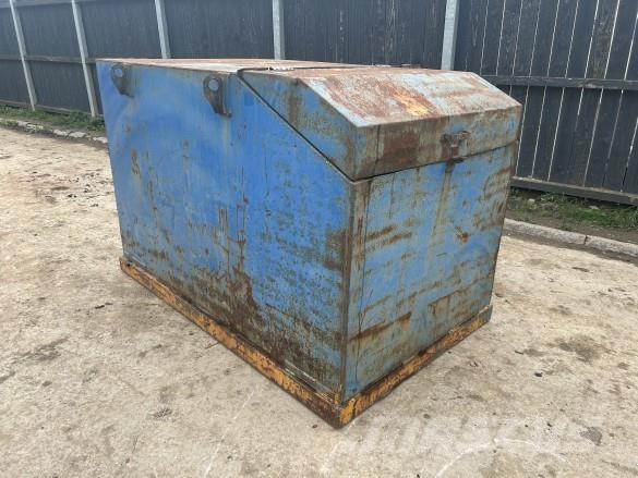  FUEL BOWSER Építőipar - Egyebek