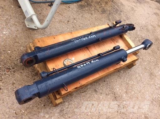 Hanix H56C BOOM RAM Építőipar - Egyebek