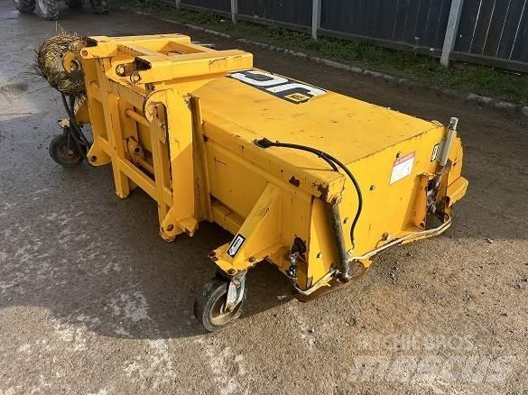JCB SWEEPER SC240 Építőipar - Egyebek