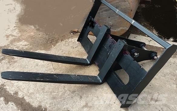  NEW 6T PALLET FORKS Építőipar - Egyebek
