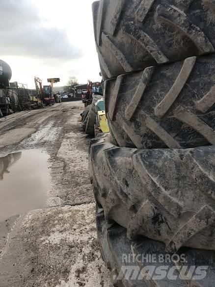  TYRES Gumiabroncsok, kerekek és felnik
