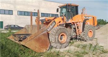 Doosan DL550-5 Gumikerekes homlokrakodók