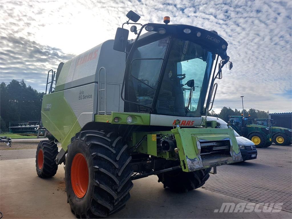 CLAAS Tucano 320 Kombájnok