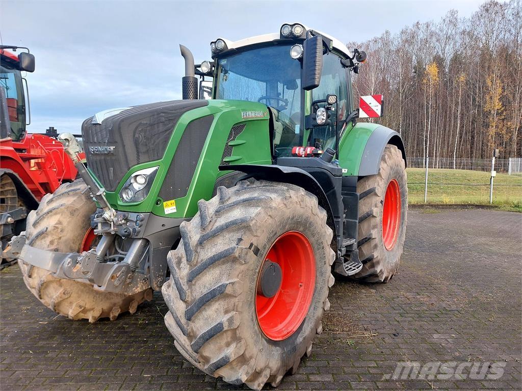 Fendt 824 Vario Traktorok