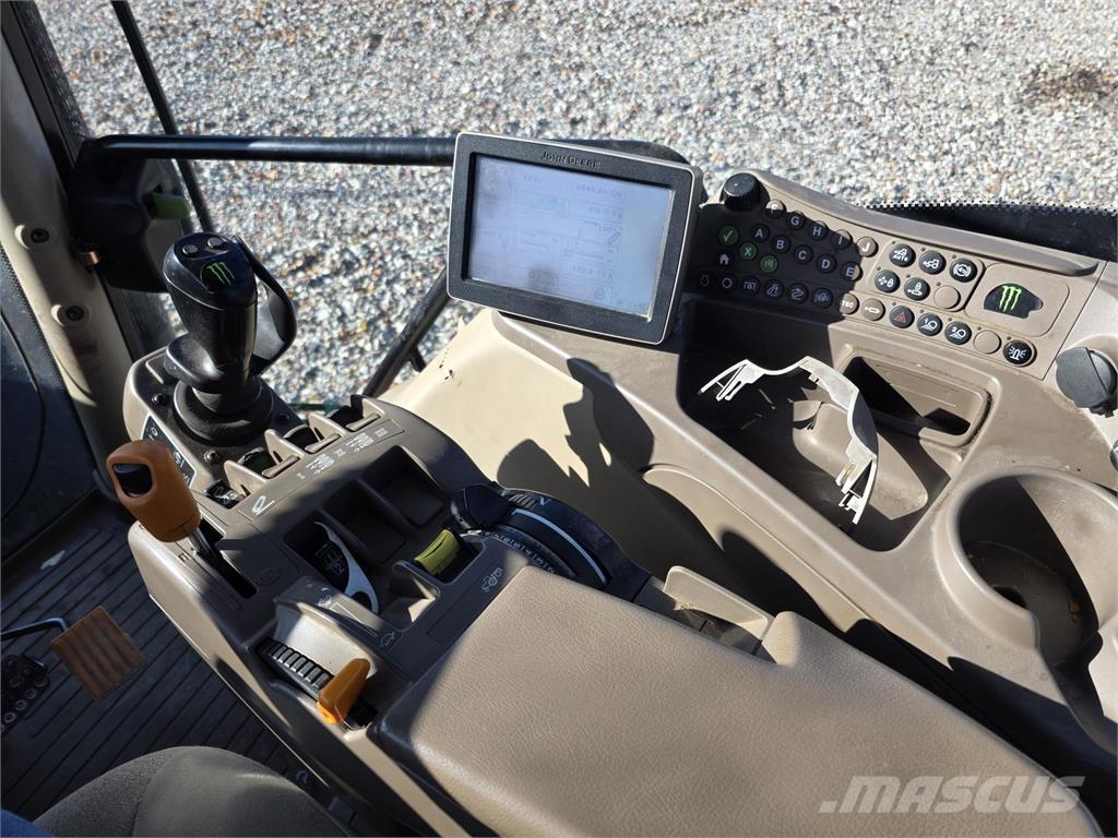 John Deere 6210R Traktorok
