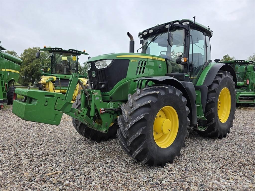 John Deere 6215R Traktorok