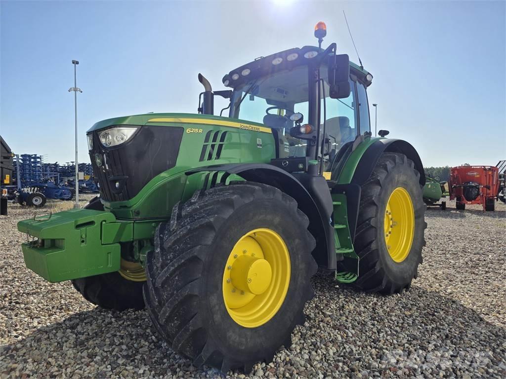 John Deere 6215R Traktorok