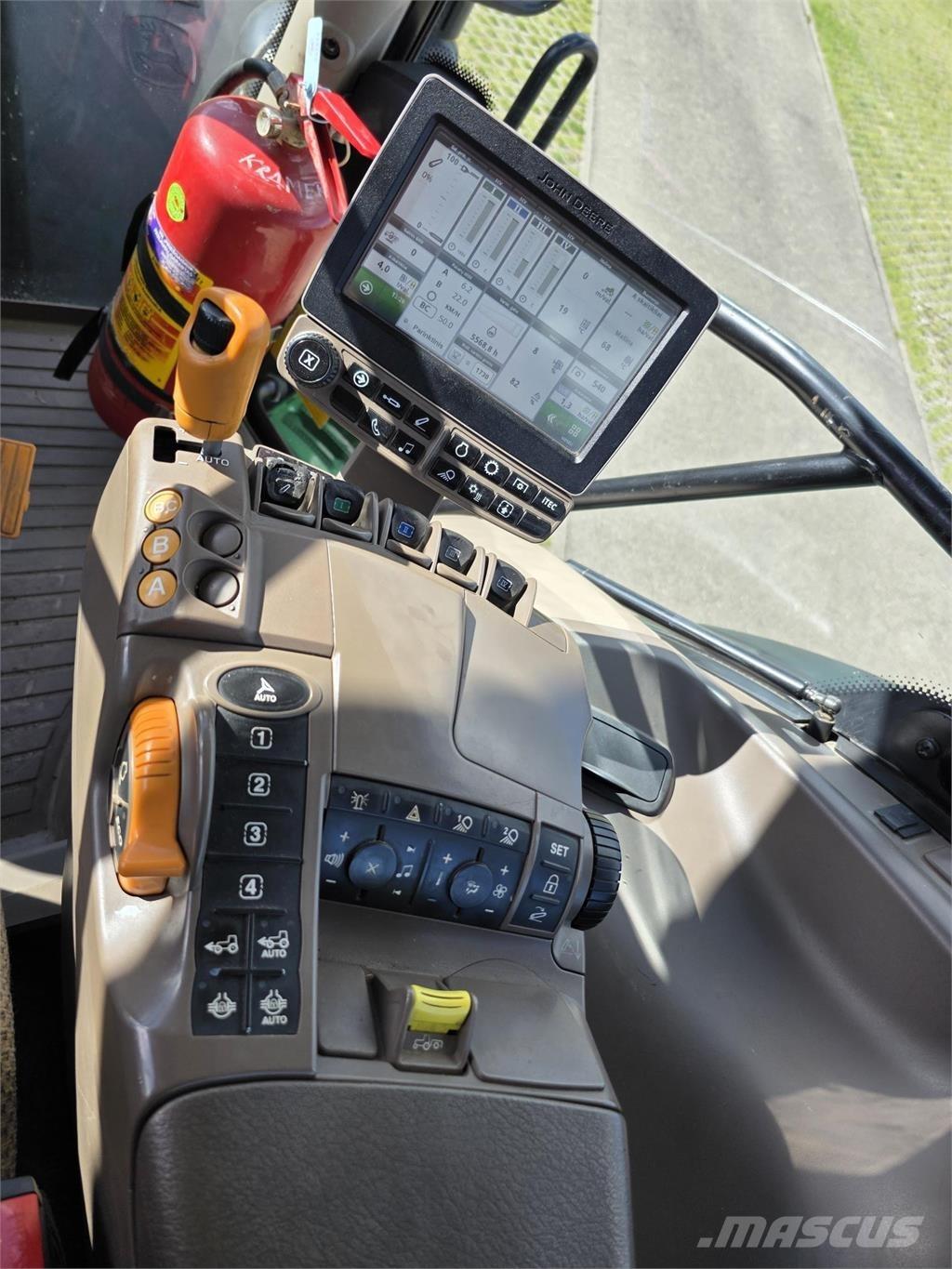 John Deere 6215R Traktorok