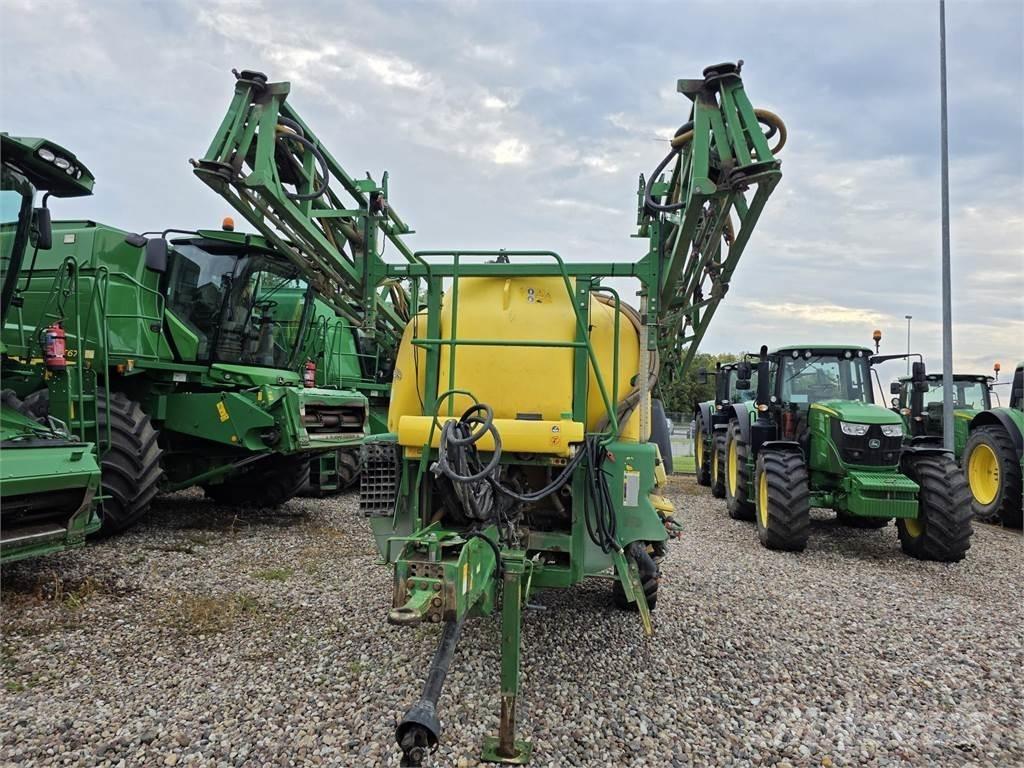 John Deere 740 Vontatott trágyaszórók