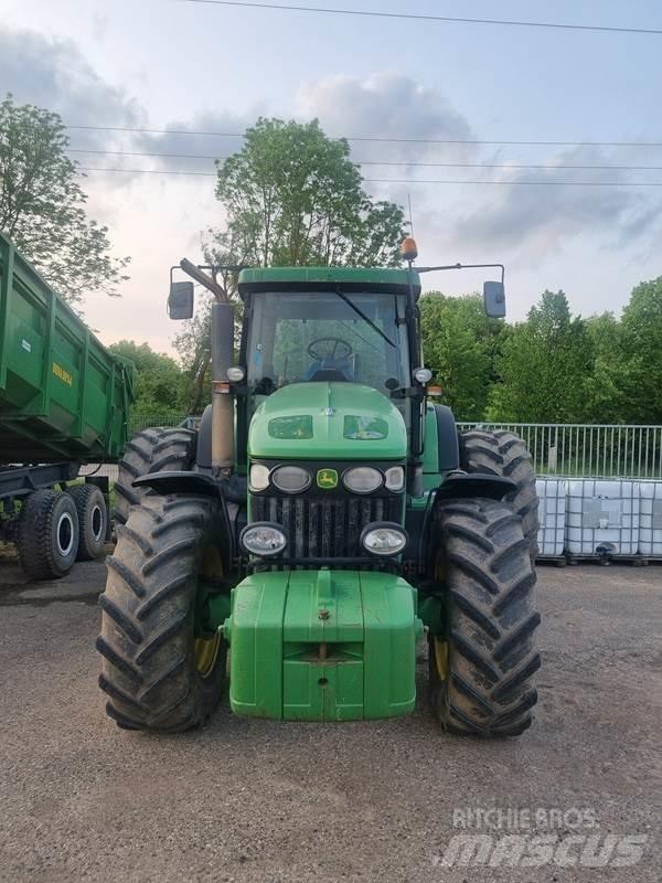 John Deere 7820 Traktorok